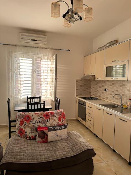 Апартаменты Sleepin Shkoder II Экстерьер фото